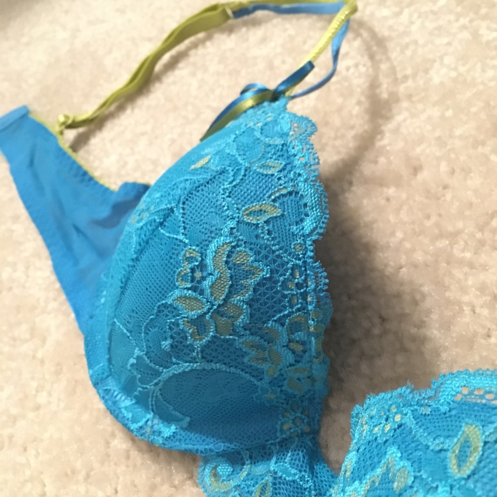34B Blue & Green Lace Xhilaration Push-Up Bra